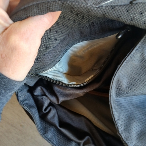 Keen Black Backpack for Men NWOT - Picture 2 of 7